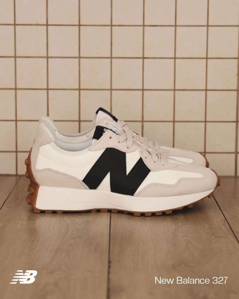 NEW BALANCE 327 🌙MOONBEAM OUTERSPACE